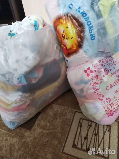 Вещи для девочки пакетом с рождения до 1 года