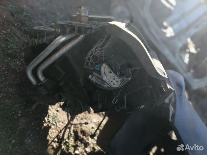 ГБЦ,Дверь передняя, задняя рено логан. Реноразбор