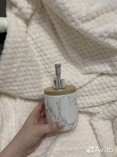 Дозатор для жидкого мыла