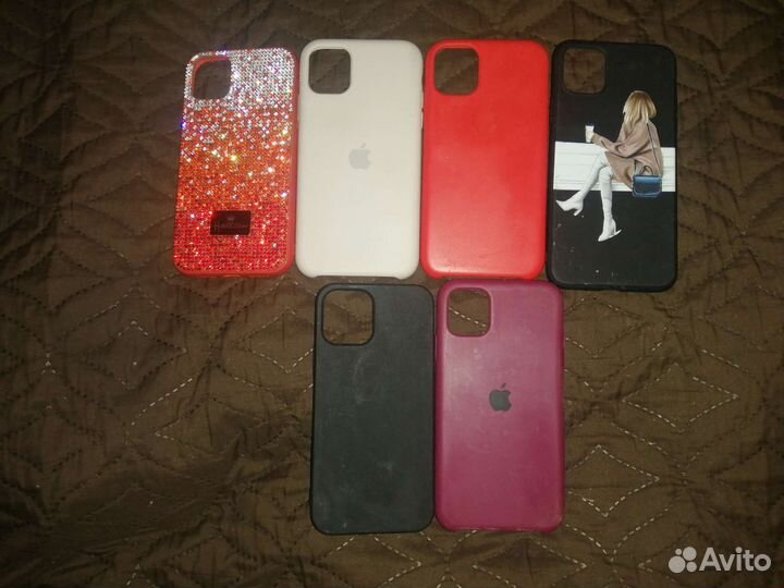Чехлы iPhone 11