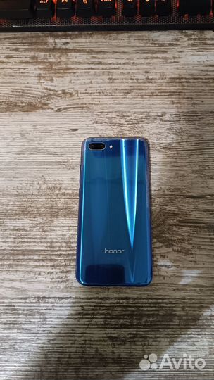 HONOR 10, 4/64 ГБ