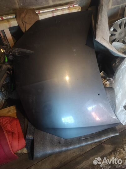 Капот на mitsubishi Lancer 9