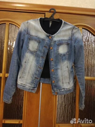 Куртка джинсовая