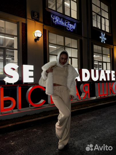 Костюм трикотажный с кашемиром