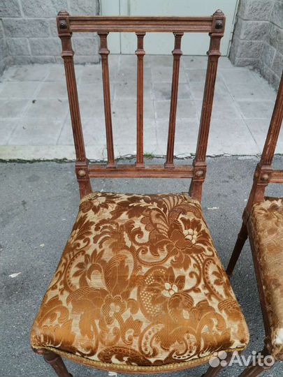 Старинные стулья в стиле ампир