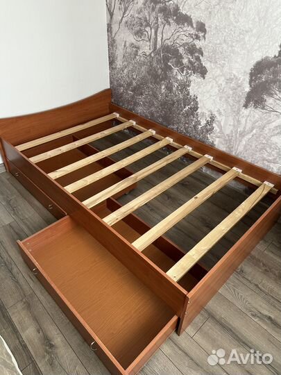 Кровать (б/у)