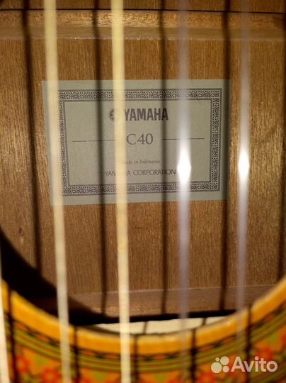 Акустическая гитара yamaha C40