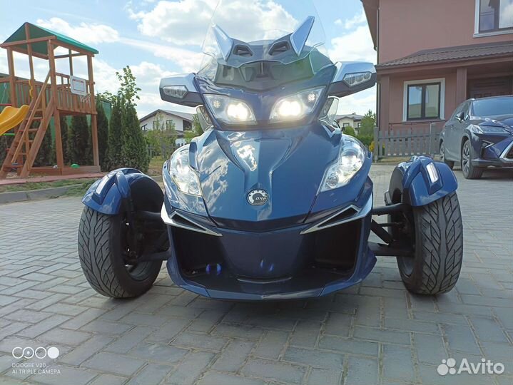 BRP CAN-AM Spyder