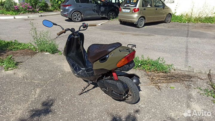 Скутер Suzuki let's 2