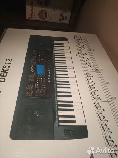 Синтезатор Dek 612