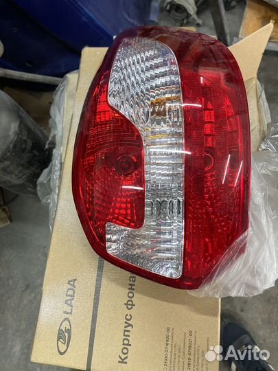 Задний правый фонарь granta лифтбек