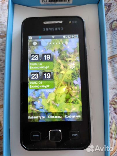 Телефон Samsung