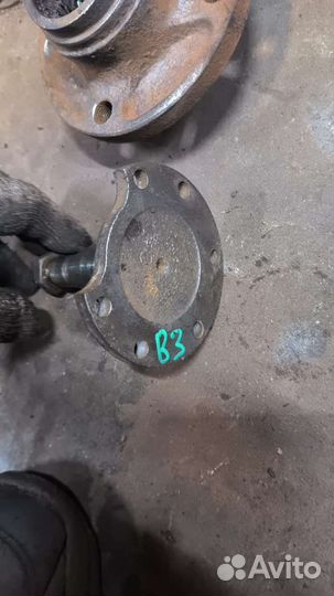 Цапфа задней балки Audi 80 90 100 A6C4