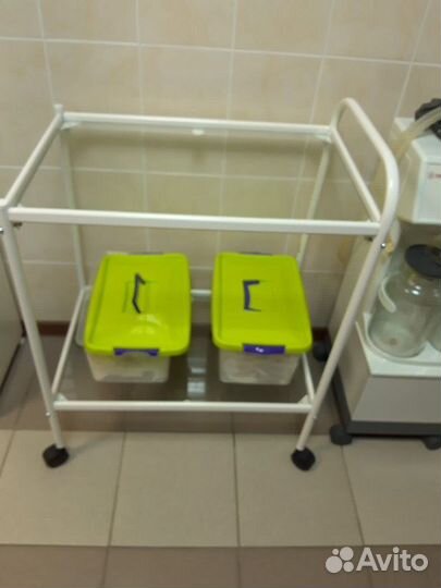 Столик процедурный