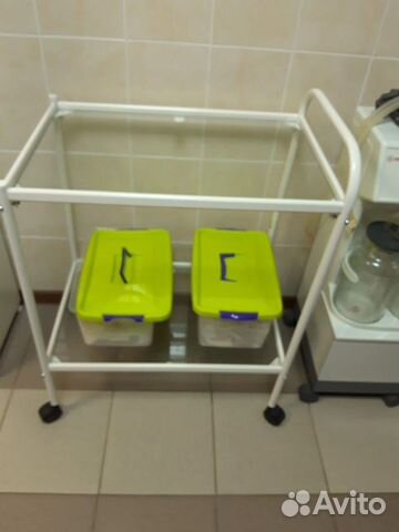 Столик процедурный