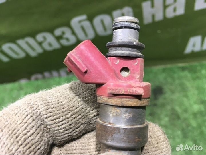 Форсунка топливная Toyota Vista SV40 4S-FE