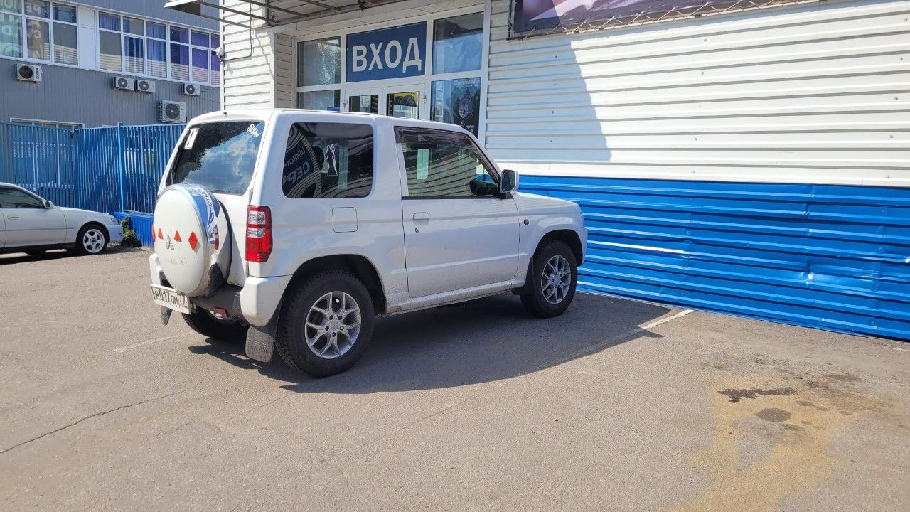 Mitsubishi Pajero Mini: фото владельца