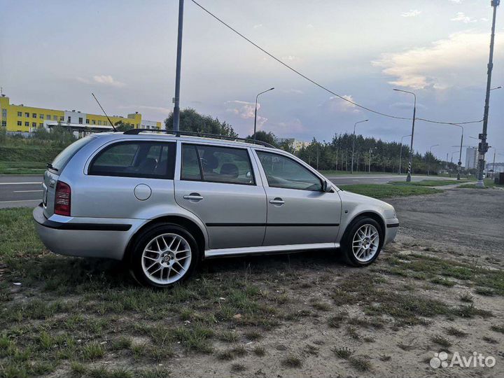 Skoda Octavia 1.9 МТ, 2009, 181 000 км