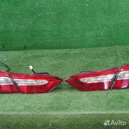 Фонарь Комплект фонарей Тойота Камри 70 (2017-2021)