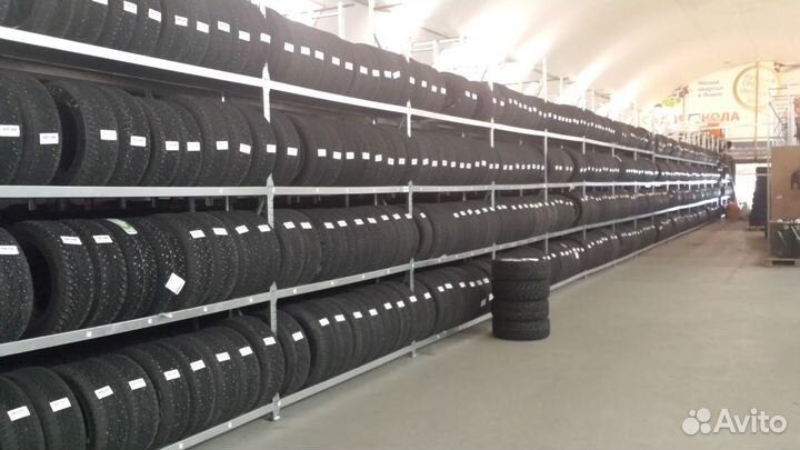 Kumho WinterCraft WS71 295/40 R20 110V