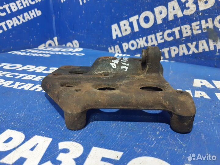 Кронштейн кондиционера Mazda Demio хэтчбек B3 1999