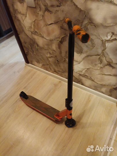 Трюковой самокат