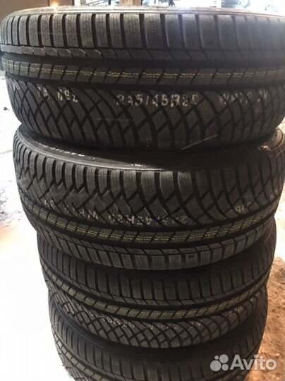 Kumho WinterCraft WP72 245/45 R19 и 275/40 R19