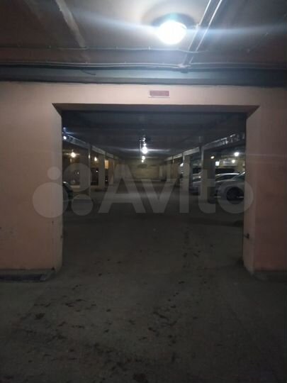 Машиноместо, 24 м²