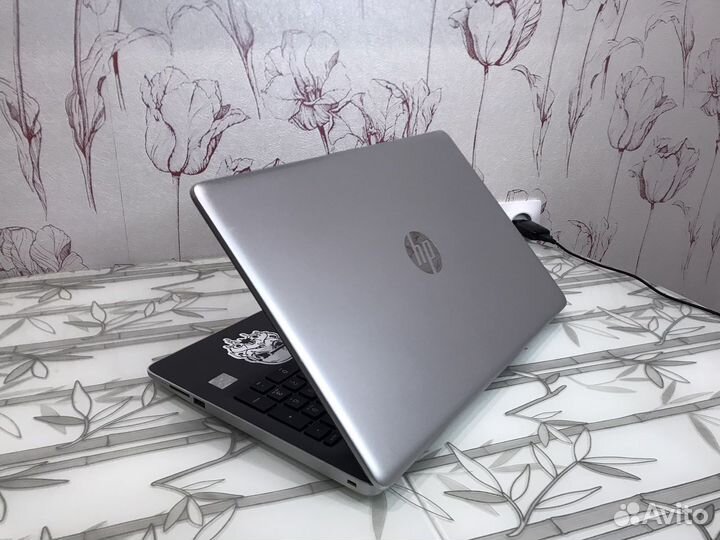 Продам Ноутбук HP I3/GFmx110/8gbоп/256gbssd