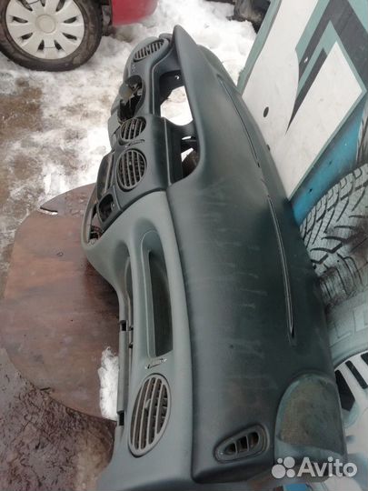 Панель приборов рено меган1 1996-1999 г. в