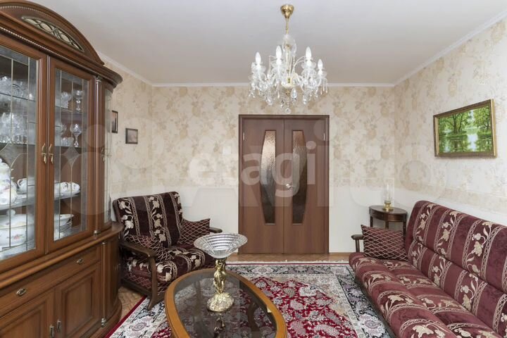 4-к. квартира, 72,5 м², 1/10 эт.