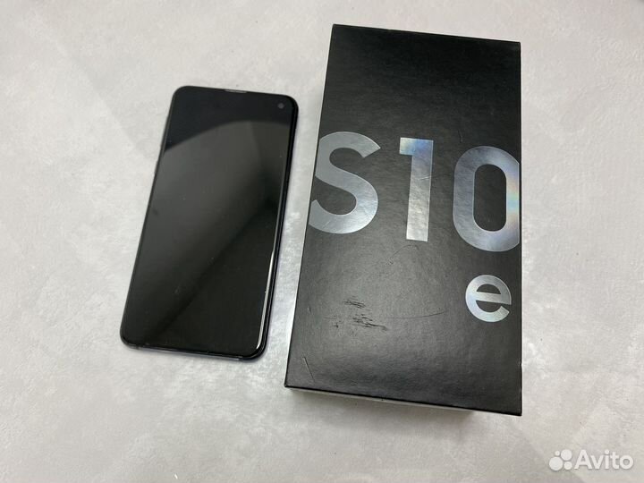 Samsung Galaxy S10e, 6/128 ГБ