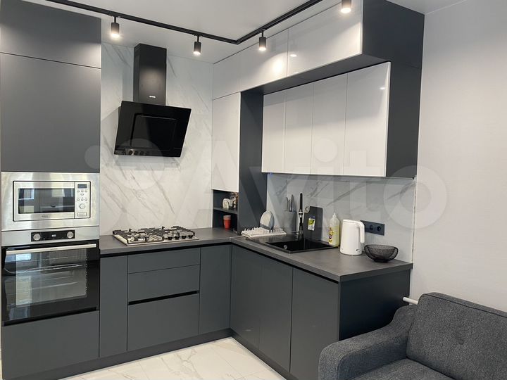 2-к. квартира, 70 м², 2/8 эт.