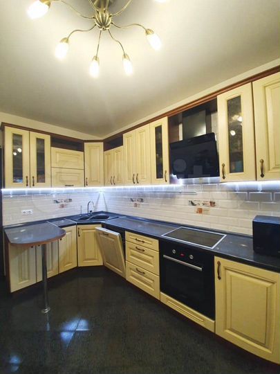 2-к. квартира, 66,9 м², 17/17 эт.