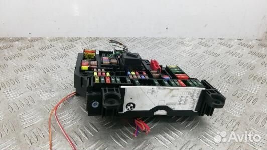 Блок предохранителей BMW 5 F10/F11 (1BE18M101)