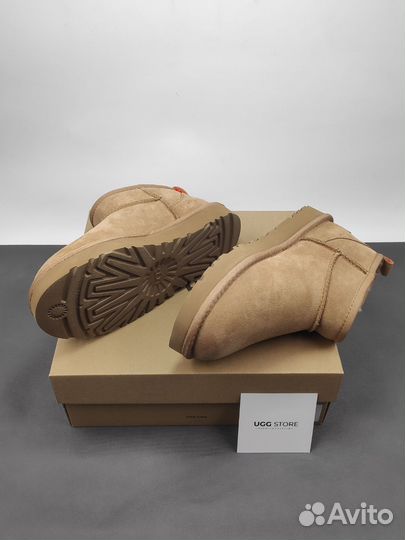 Ugg classic ultra mini zip chestnut