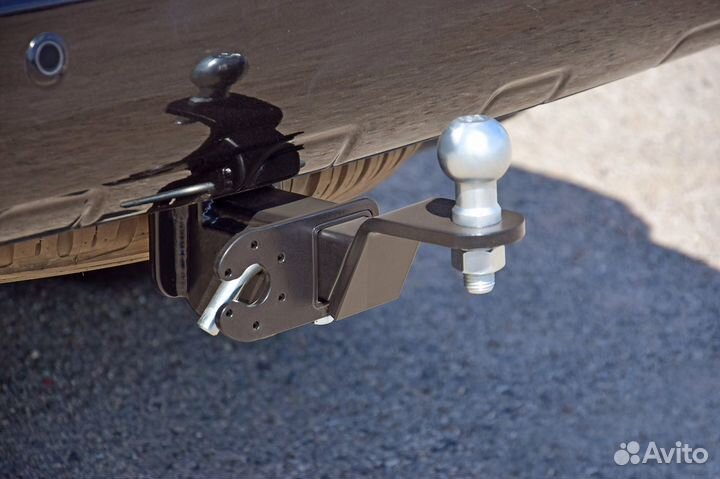 Фаркоп toyota LC 200 съемный под квадрат