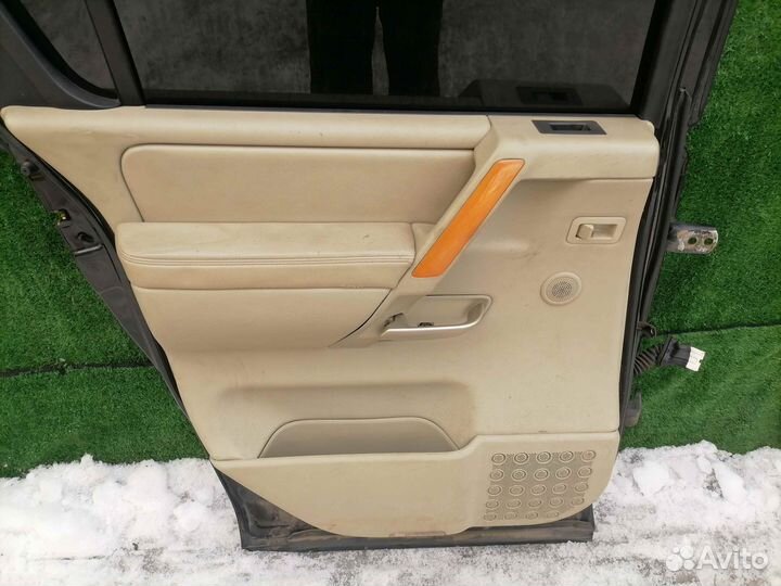 Дверь задняя левая Infiniti QX56 JA60