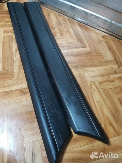 Молдинг задней двери Ауди 100 С3 лев. прав. 2шт