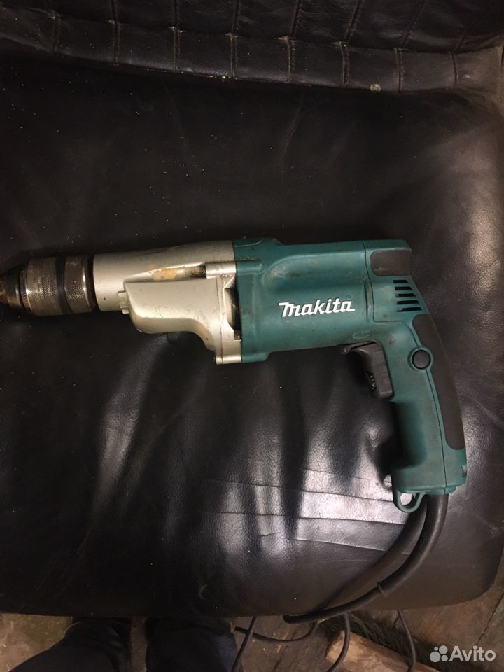 Дрель Makita dp4011