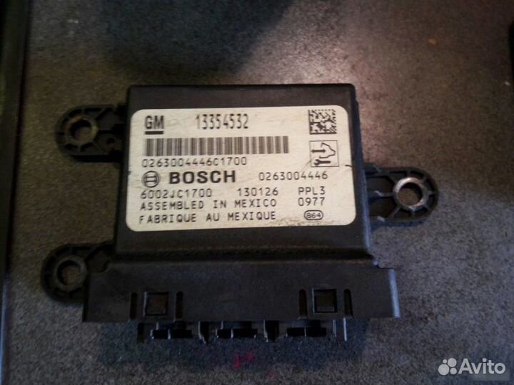 Блок управления парковкой Opel Mokka