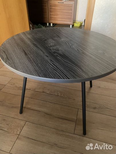 Журнальный столик