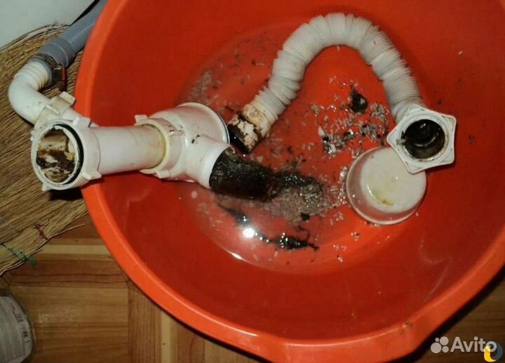 Устранение засоров очистка канализации.Сантехник