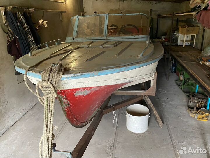 Продам Катер Амур В