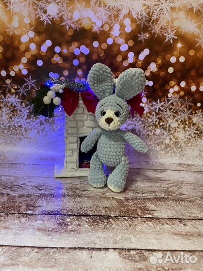 «Зайчонок малыш» Вязаный