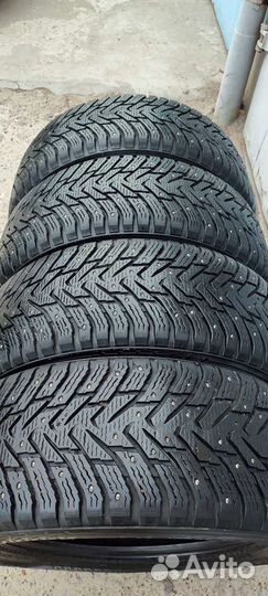 Nokian Tyres Hakkapeliitta 8 SUV 235/60 R18