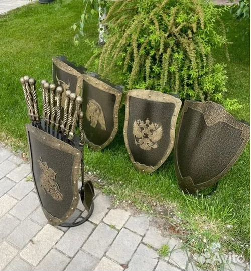 Щит подарочный/ подставка под шампуры