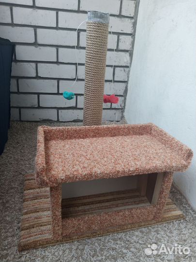Когтеточка домик для кошки новый