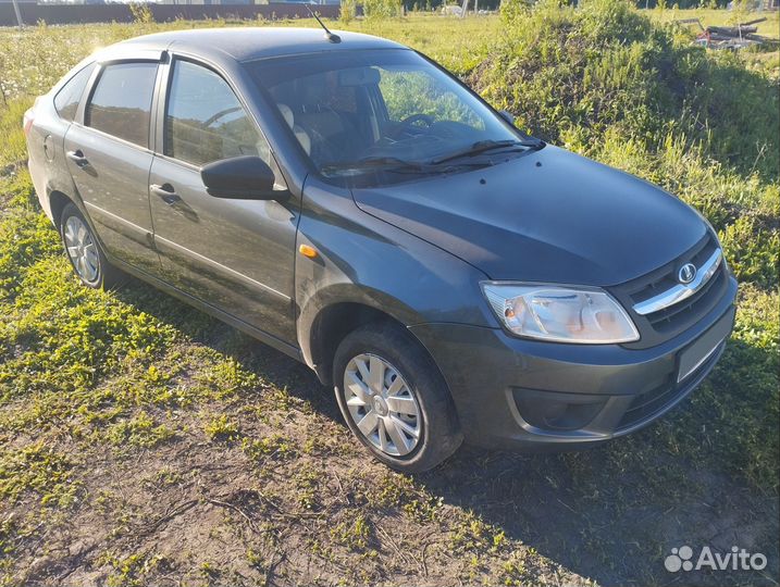 LADA Granta 1.6 МТ, 2017, 218 000 км