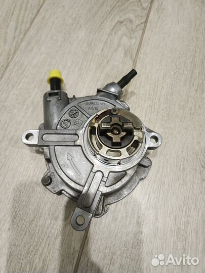 Вакумный насос тормозной w212 мерседес 3.5